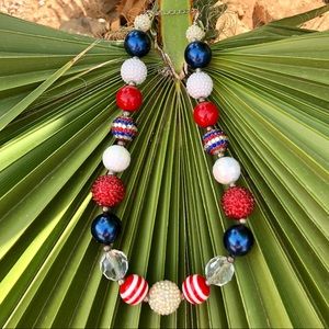 Statement Necklace ❤️⚪️💙